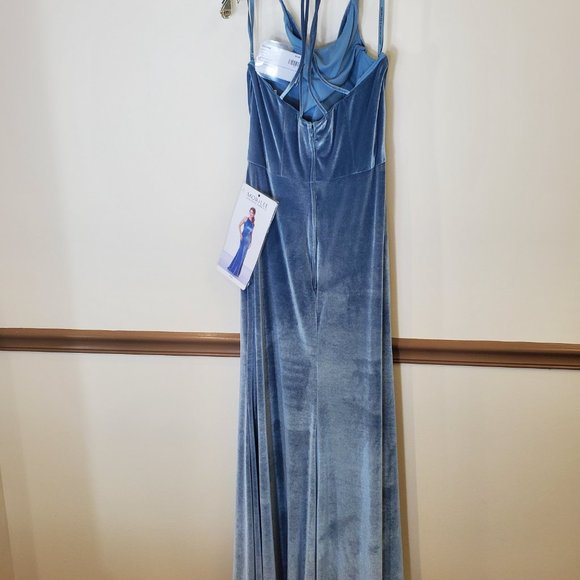 Velvet Halter - Picture 3 of 3